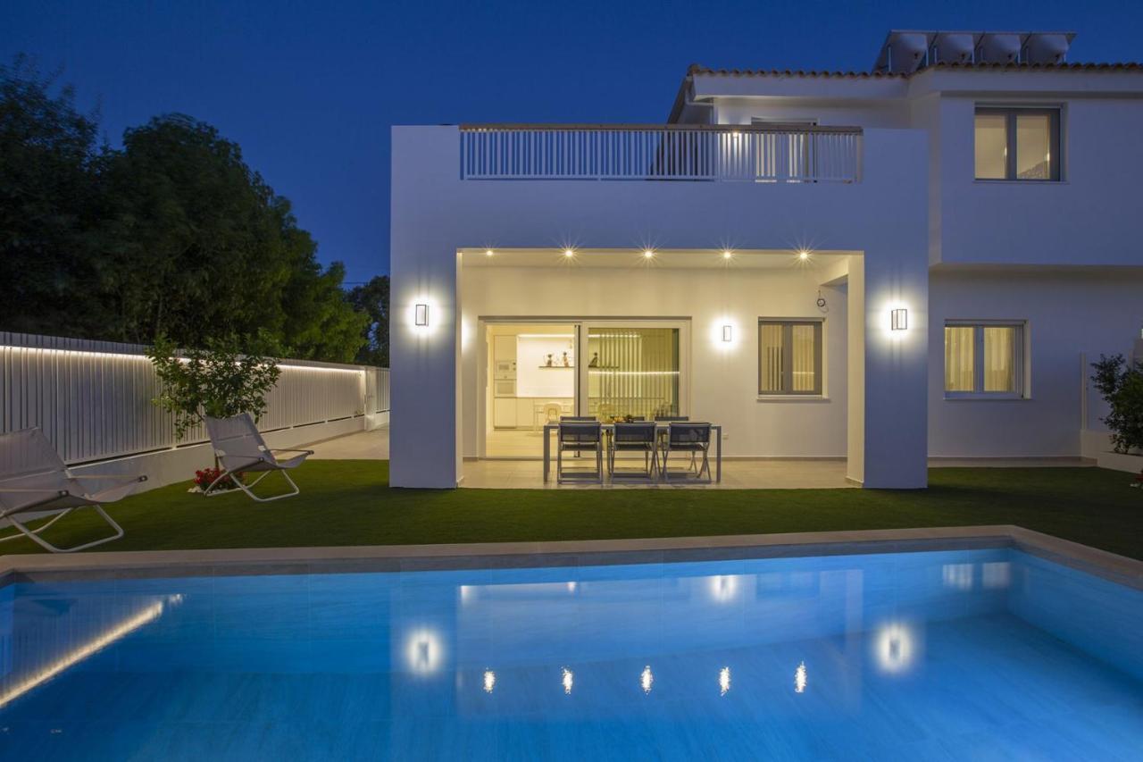 The Quad Luxury Villas Lygia  Exterior photo